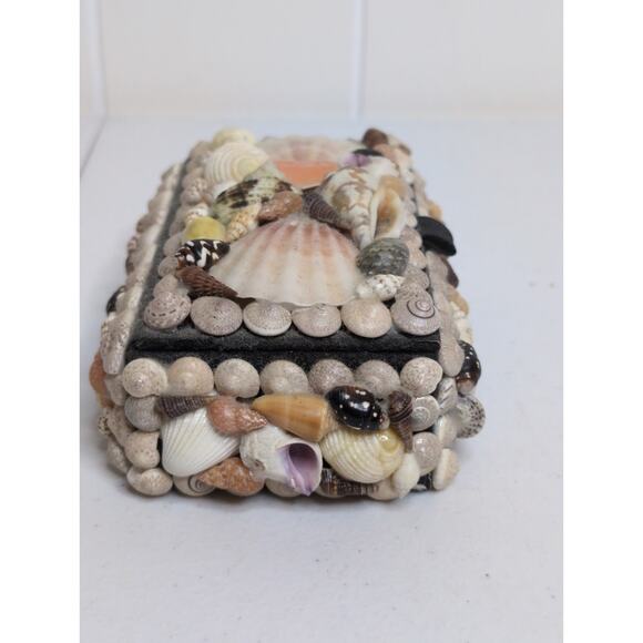 Vintage Handmade Shell Covered Trinket Jewelry Box, Coastal Decor - Picture 4 of 7